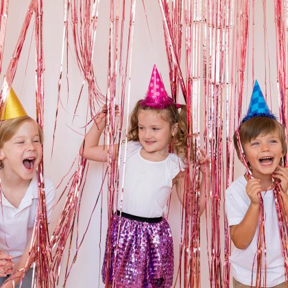 idi-party-dressup